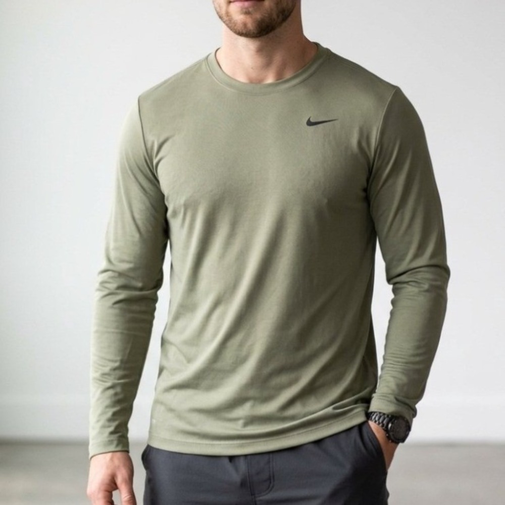 Nike Dri-FIT Performance Shirt Mens XL Olive Green Long Sleeve Athleisure Sporty